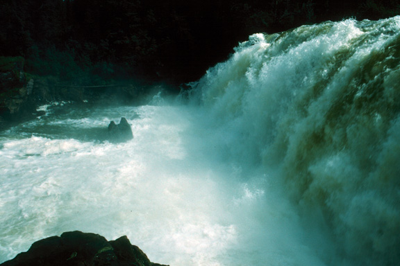 Pisew Falls